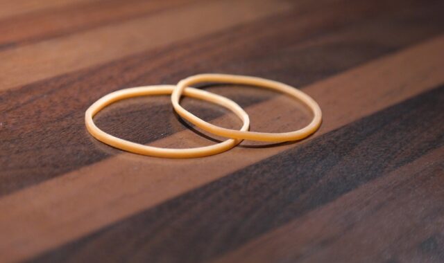 rubber bands, rubber rings, rubber, annular, household rubber, rings, office supplies, household, snapping rubber, attach, keep together, stretchable, elastic, practical, round, universiell, versatile, ring, heap, number, office, white, close up, rubber bands, rubber bands, rubber bands, rubber bands, rubber bands, elastic