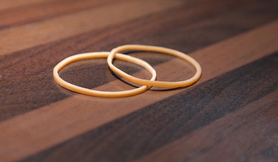 rubber bands, rubber rings, rubber, annular, household rubber, rings, office supplies, household, snapping rubber, attach, keep together, stretchable, elastic, practical, round, universiell, versatile, ring, heap, number, office, white, close up, rubber bands, rubber bands, rubber bands, rubber bands, rubber bands, elastic