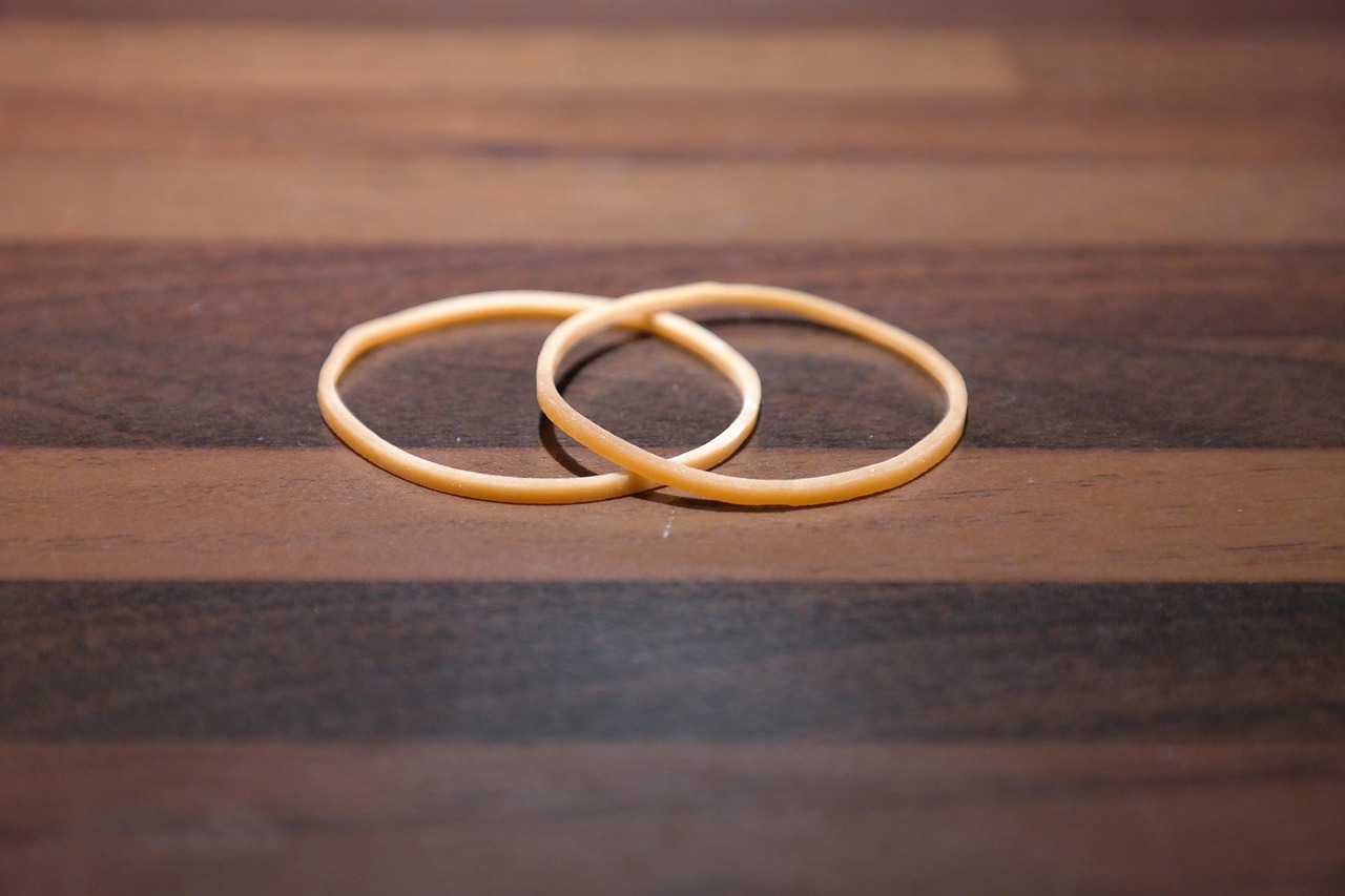 rubber bands, rubber rings, rubber, annular, household rubber, rings, office supplies, household, snapping rubber, attach, keep together, stretchable, elastic, practical, round, universiell, versatile, ring, heap, number, office, white, close up, rubber bands, elastic, elastic, elastic, elastic, elastic, versatile