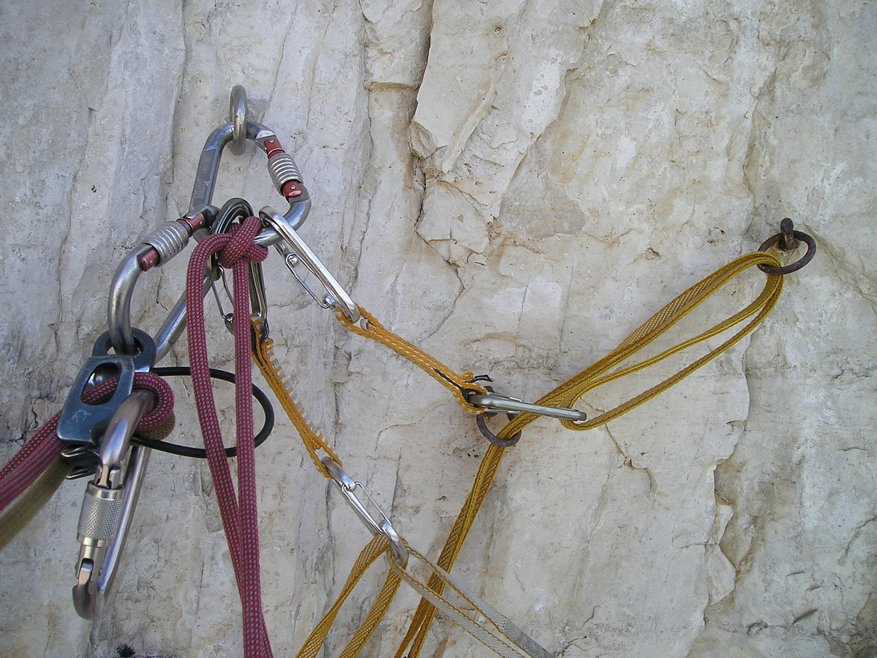 normal hook, hook, alpine climbing, mountain sports, climb, extreme sports, stand, backup, followed, rope protection, ropes, tuber, atc, atc guide, hms carabiner, loop, drill hook
