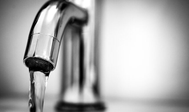 water, tap, black and white, macro, silver, shine, wet, bathroom, faucet, drink, liquid, clean, drop, fresh, metal, flow, drip, environment, nature, white, pipe, stream, kitchen, flowing, plumbing, gray water, gray kitchen, gray bathroom, gray metal, gray clean