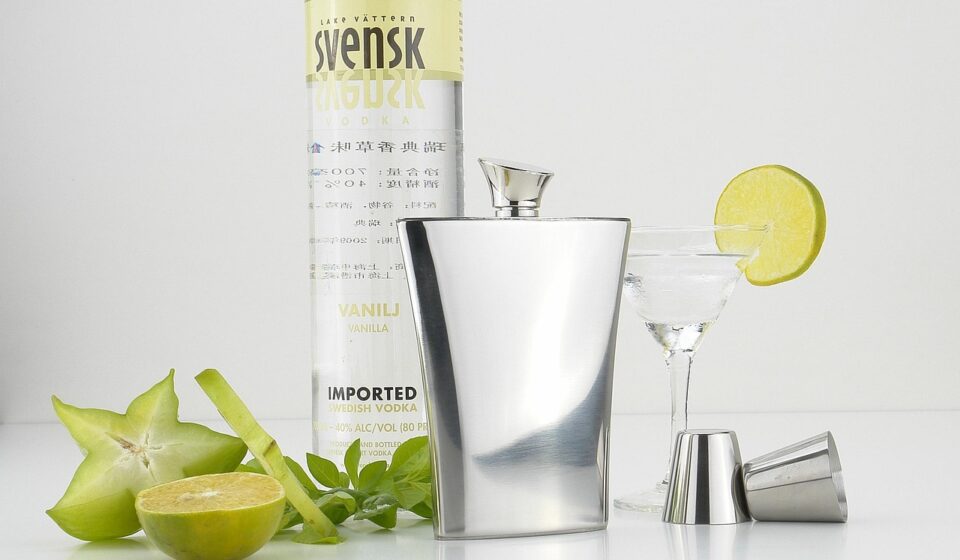 hidro, savage, flagon, stainless steel flagon, carambola, bartending, stainless steel cup, cup, savage, carambola, bartending, bartending, bartending, bartending, bartending