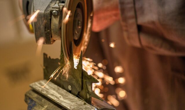 metal, sound, grind, stole, sharp, tool, spark, grind, grind, grind, grind, grind