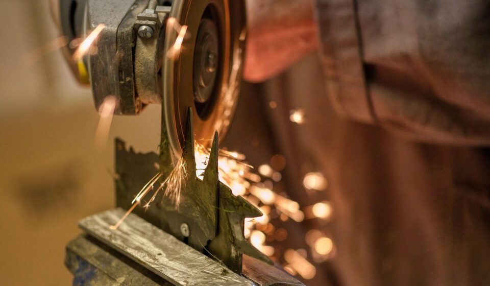 metal, sound, grind, stole, sharp, tool, spark, grind, grind, grind, grind, grind