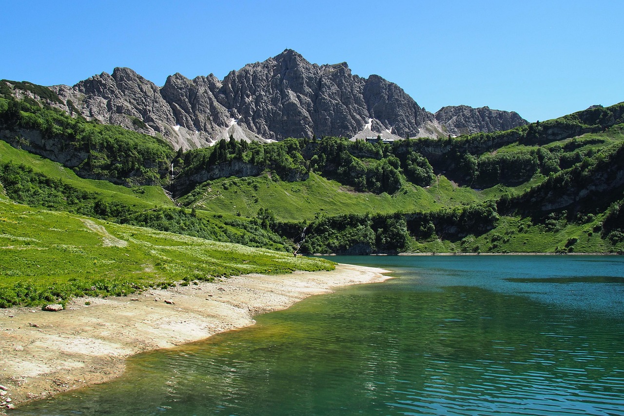 mountain lake, mountains, alps, nature, traualpsee, laughing tip, tyrol, landsberger hut, allgäu, tannheim valley
