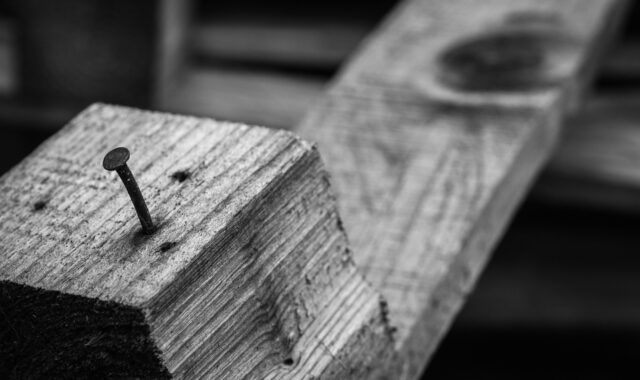 palette, building, build, wood, nail, black and white, industry, production, produce, investors, work, idea, technology, innovation, pallets, street, city, urban, macro, close, detail, close up, wooden, material, structure, goods, transport, storage, logistics, freight, goods transport, hammering, metal, craft, pointed, tool, stainless steel, iron, steel, irons