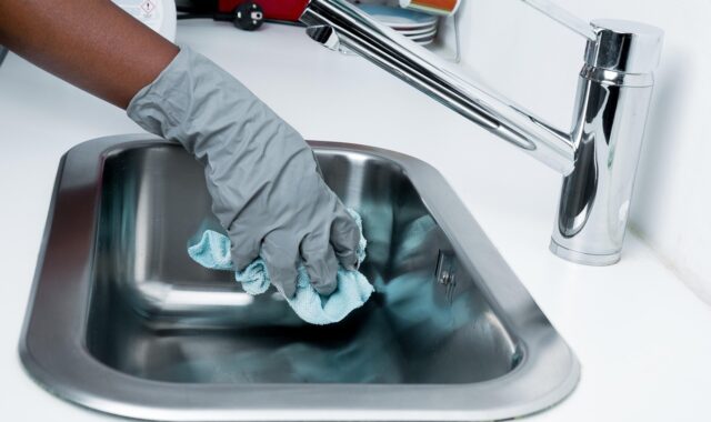 cleanliness, maid, maintains, cleaning, housework, brush, sponge, bath, washbasin, napkins, maid, cleaning, cleaning, cleaning, cleaning, cleaning