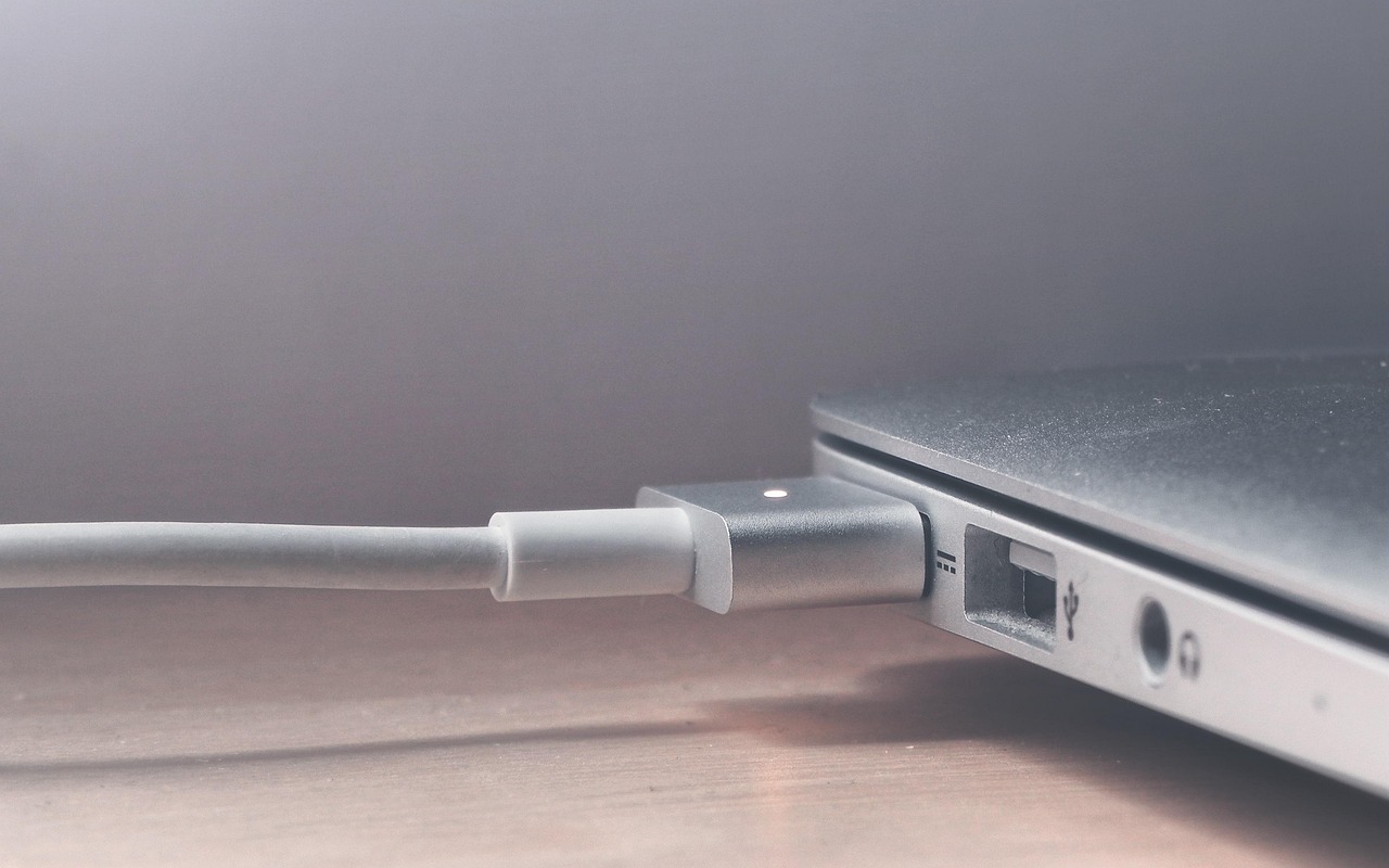 macbook, laptop, computer, plug, cord, technology, gray computer, gray laptop