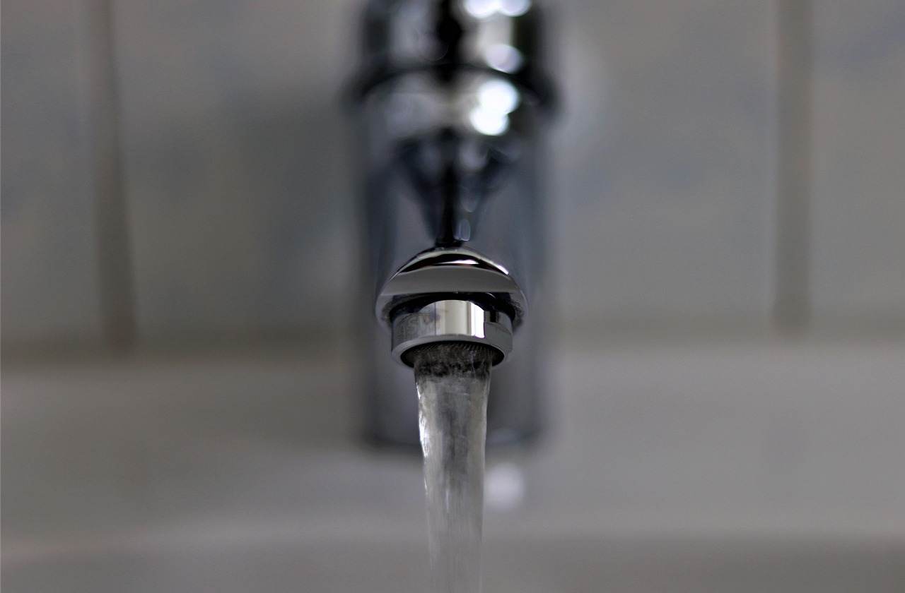 water, to wash, clean, sanitary, health, wet, protection, corona, who, tap water, drink, nature, healthy, disinfection