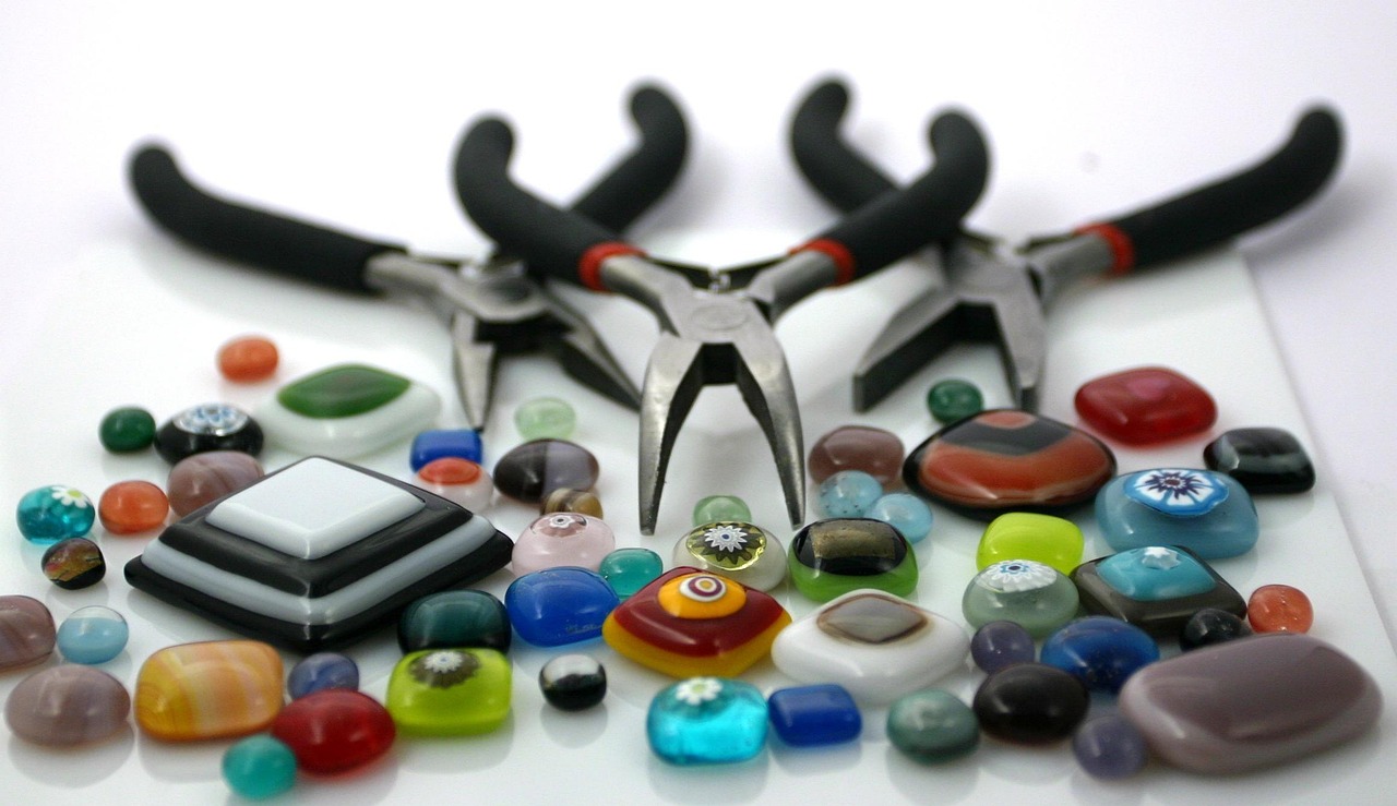 glass, fused glass, fashion, jewelry, jewellery, colorful, beads, craft, jewelry supplies, pliers, clamp, tools, tool, beads, beads, beads, beads, beads
